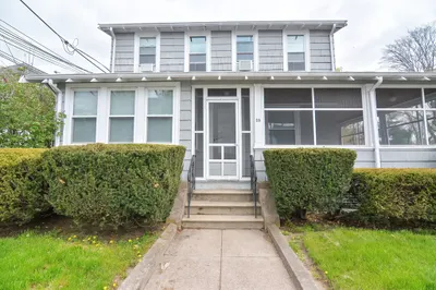 23 Division St #4 1