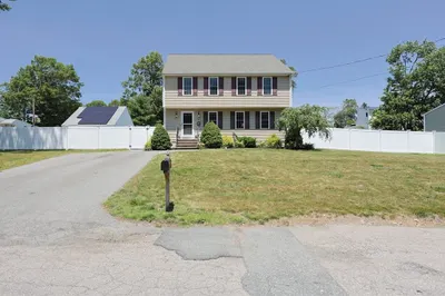 22 Hartley Ave 1