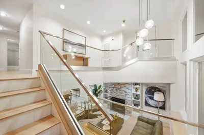 67 Montgomery St #1