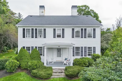 101 Pleasant St 1