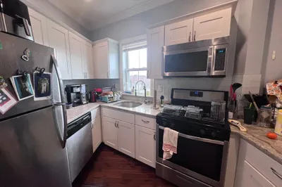 140 Marcella St #5