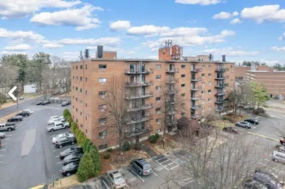 1321 Worcester Road #405 1