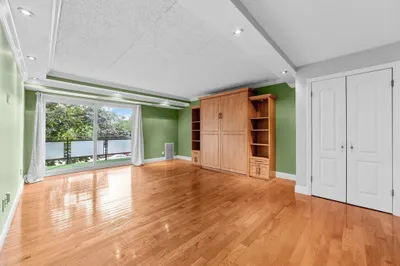 57 Broadlawn Pk #21A 1