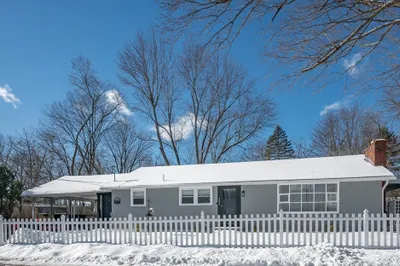 340 Gray St 1
