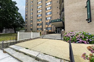 1025 Hancock St #8C 1