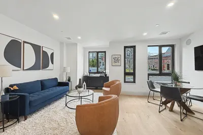 34 Oak Street #101 1