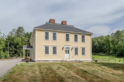 183 Main St 1