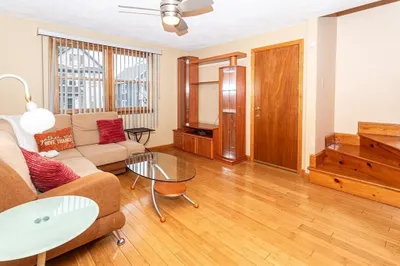 215 Wilson St #215