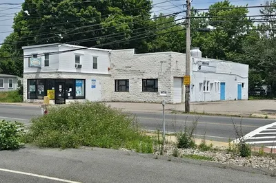224 Plymouth St 1