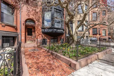 462 Beacon St #22