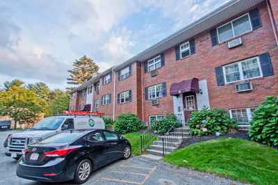 8 MAple Crest Cir #A