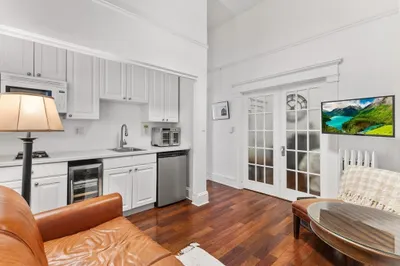 8 Garrison St #100