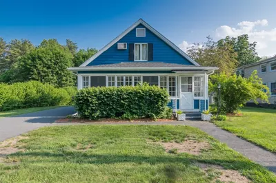 98 Turnpike Rd 1