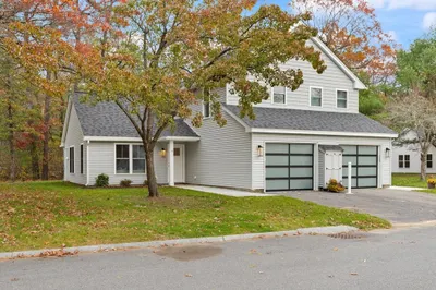 7 Barracks Road #7