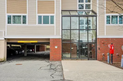 35 Desmoines Road #209 1