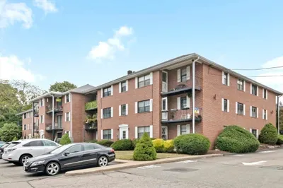 360 Neponset St #503