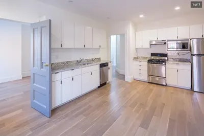 301 Newbury St #11 1