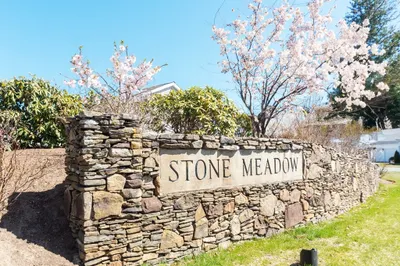 26 Stone Meadow Dr