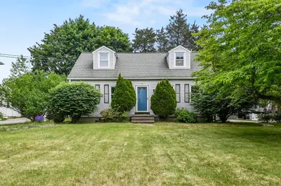 23 Ivan St