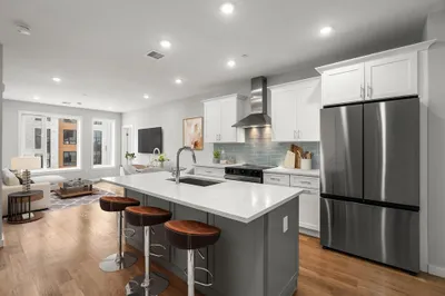 267 Old Colony Ave #402 1