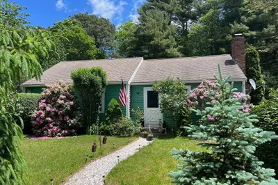 138 Herring Pond Rd 1