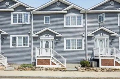 40 Myrtle Street #3 1