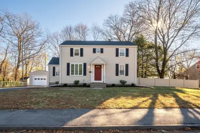 231 Kings Grant Rd 1