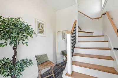 46-48 Keenan Street #48 1