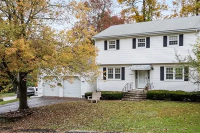 76 Hillside Dr