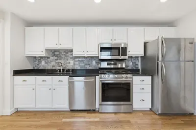 28 Pleasant Street #2