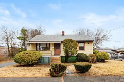 37 Bent Avenue 1