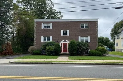 594 Franklin Street #11 1