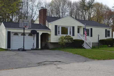 34 Bruce Ave