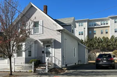 38 Chase St 1