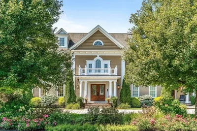 11 Village Ln 1