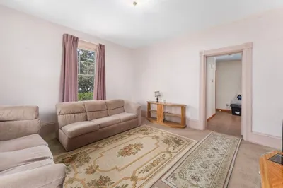 252 Evergreen St 1