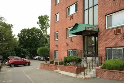 326 Broadway Avenue #11