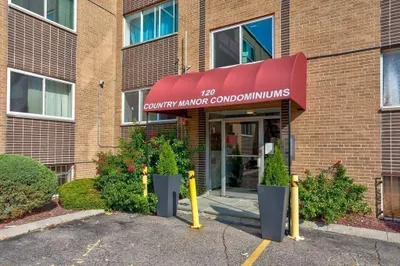 120 Bradlee St #8 1