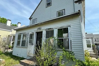 145 Main St