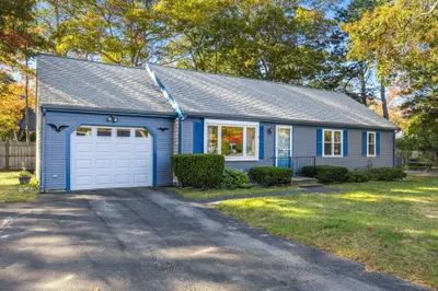 37 Wellesley Cir