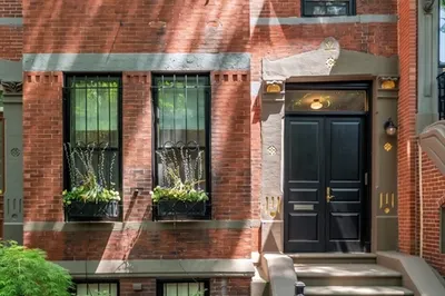 13 Wellington St 1