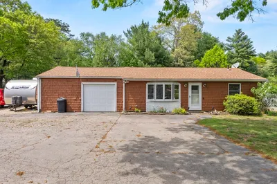 29 Anderson Ave