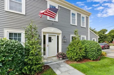 48 Lowell St