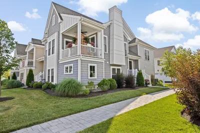10 Ivy Ln 1