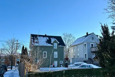 1 Abbott St