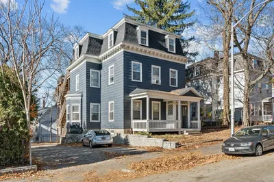 35 Oak Ave 1