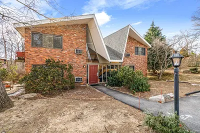 2 Greenridge Ln #2