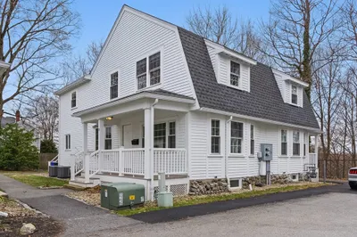 8 Temple Pl #7 1