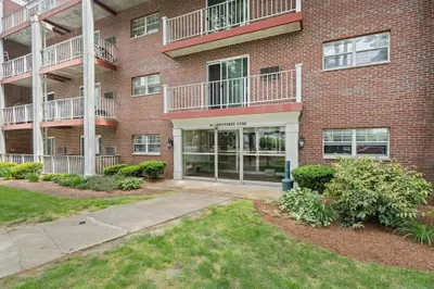 46 Greentree Lane #38