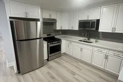 8 Withington St #2